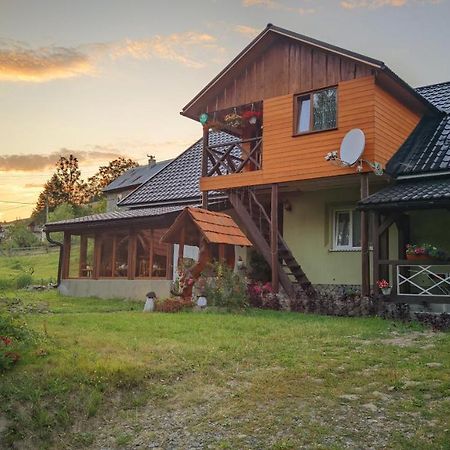 Zatishok Bilya Richky Villa Pilipets ภายนอก รูปภาพ