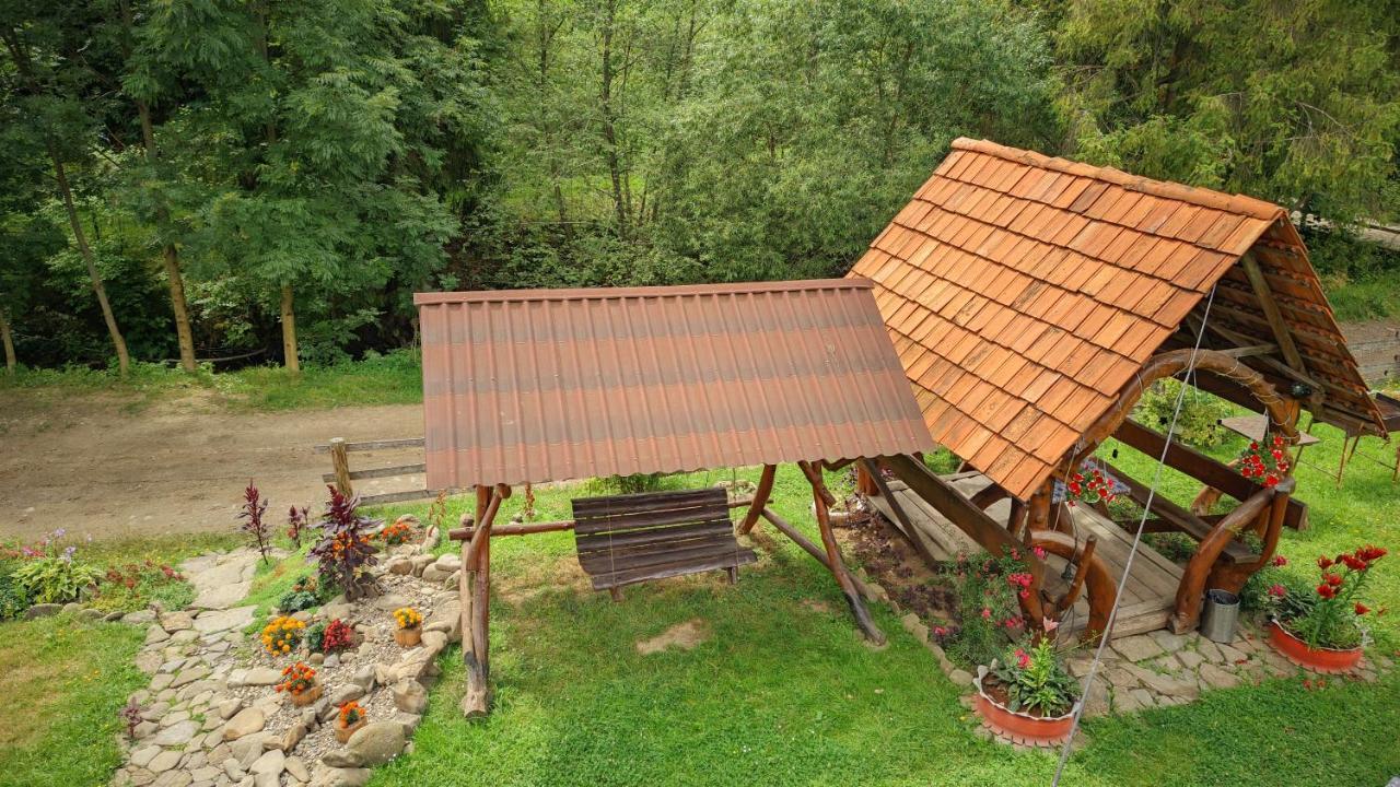 Zatishok Bilya Richky Villa Pilipets ภายนอก รูปภาพ
