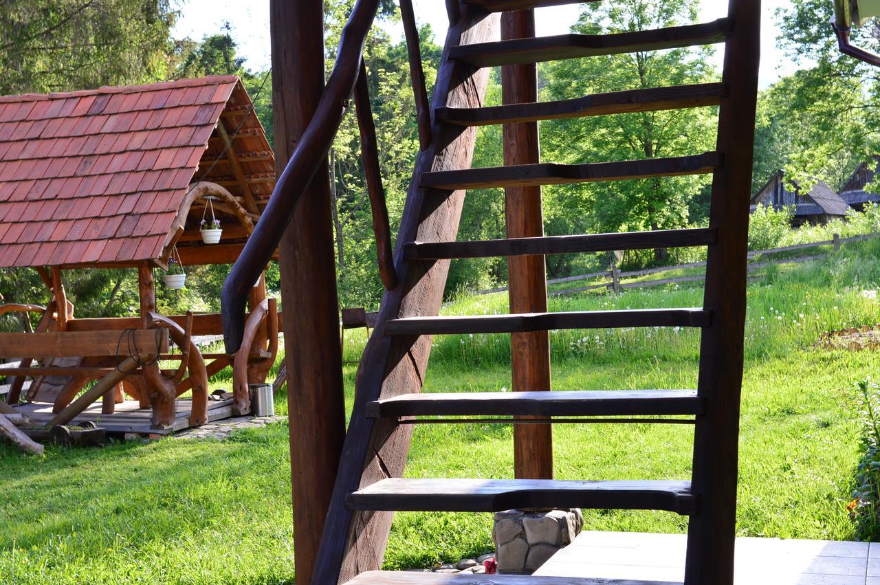 Zatishok Bilya Richky Villa Pilipets ภายนอก รูปภาพ